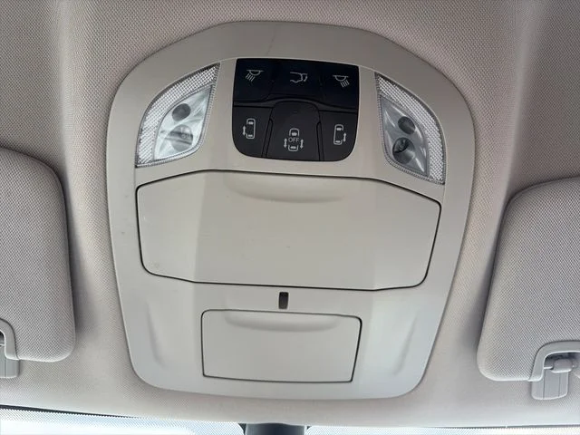 SEMINUEVOS CHRYSLER Voyager a Estados en autogozo