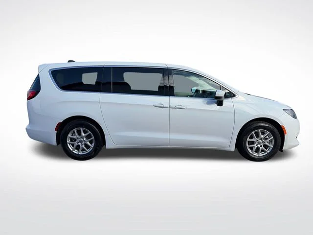 SEMINUEVOS CHRYSLER Voyager a Estados en autogozo