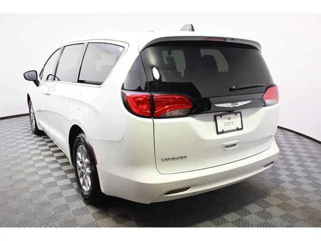 SEMINUEVOS CHRYSLER Voyager a Estados en autogozo