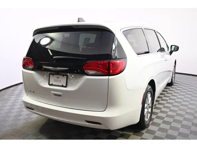 SEMINUEVOS CHRYSLER Voyager a Estados en autogozo