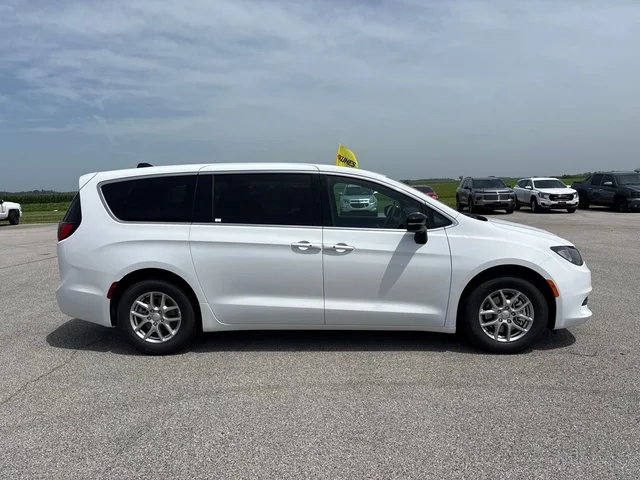 Nuevos CHRYSLER PACIFICA à Estados chez autogozo