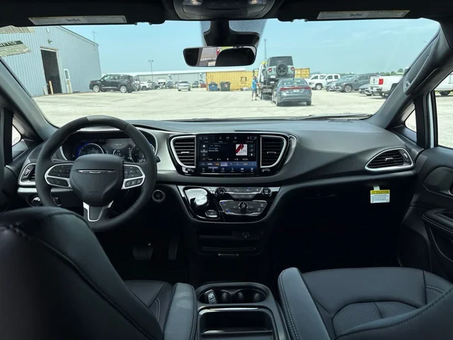 Nuevos CHRYSLER PACIFICA à Estados chez autogozo