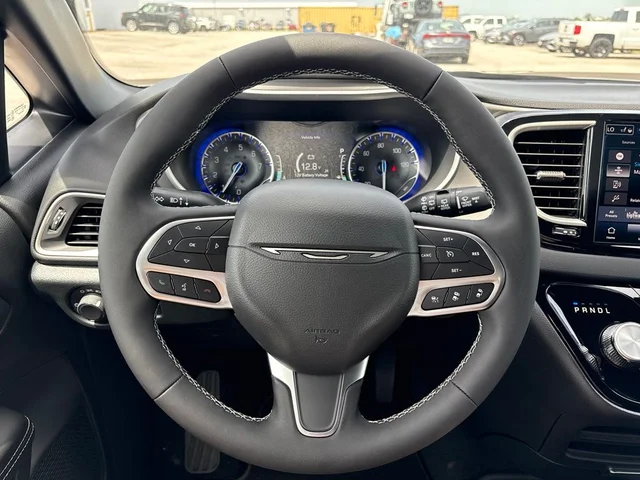 Nuevos CHRYSLER PACIFICA à Estados chez autogozo