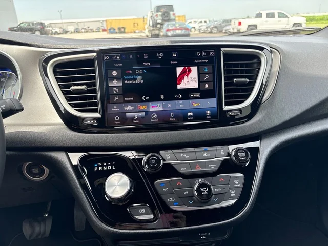Nuevos CHRYSLER PACIFICA à Estados chez autogozo