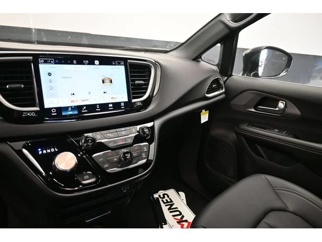 Nuevos CHRYSLER PACIFICA à Estados chez autogozo