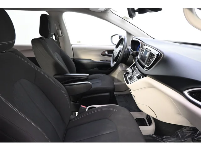 SEMINUEVOS CHRYSLER Voyager a Estados en autogozo