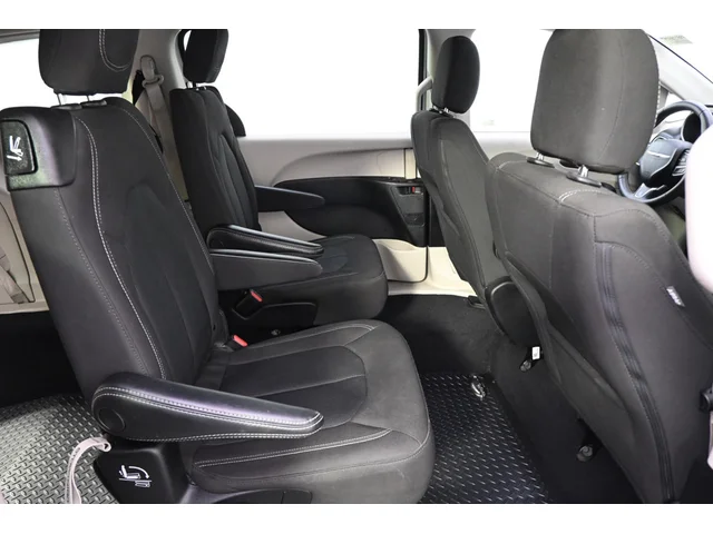 SEMINUEVOS CHRYSLER Voyager a Estados en autogozo