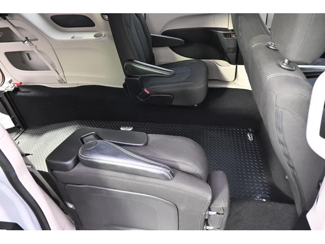 SEMINUEVOS CHRYSLER Voyager a Estados en autogozo
