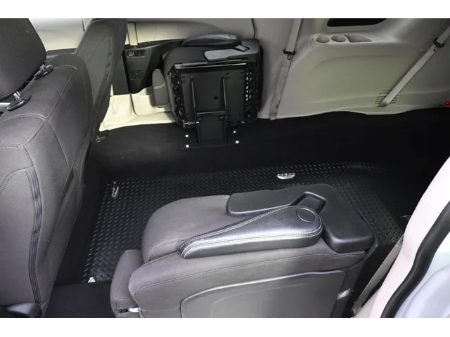SEMINUEVOS CHRYSLER Voyager a Estados en autogozo