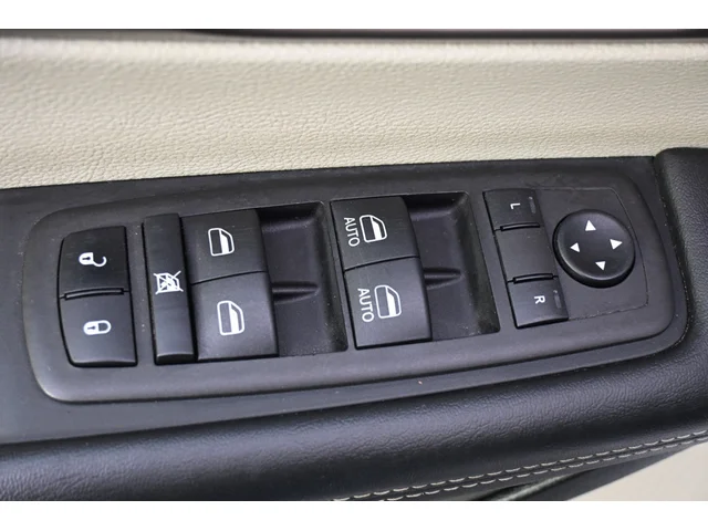 SEMINUEVOS CHRYSLER Voyager a Estados en autogozo