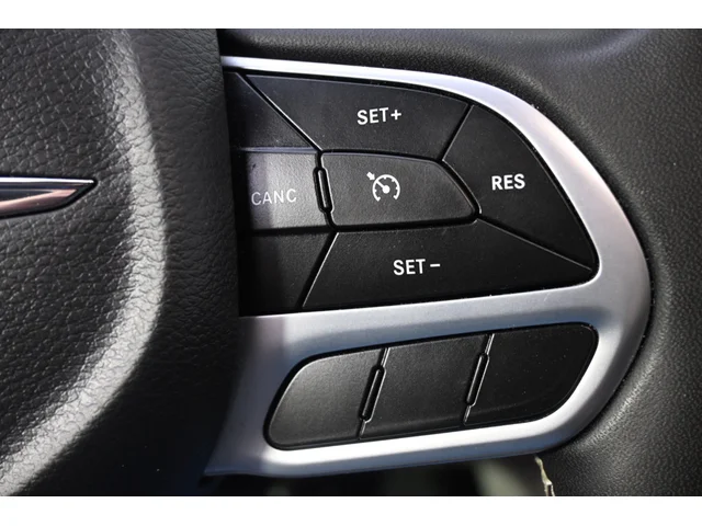 SEMINUEVOS CHRYSLER Voyager a Estados en autogozo