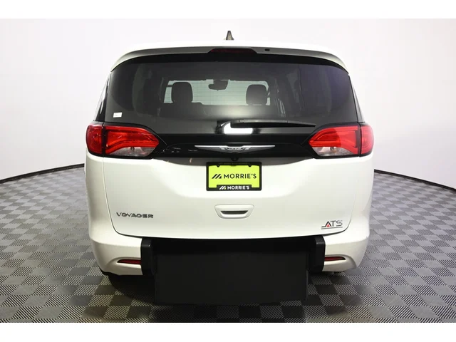 SEMINUEVOS CHRYSLER Voyager a Estados en autogozo