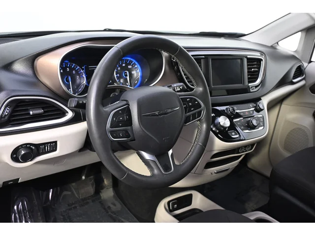 SEMINUEVOS CHRYSLER Voyager a Estados en autogozo