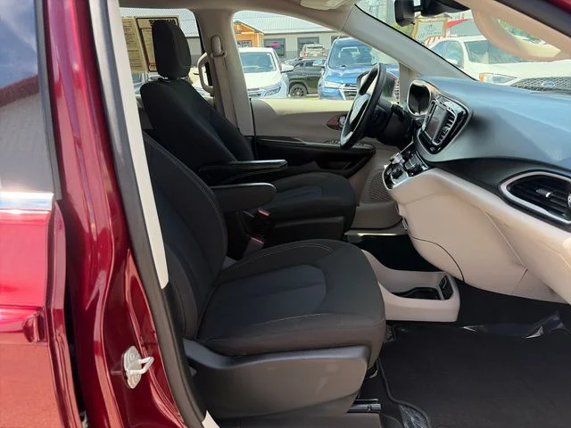 SEMINUEVOS CHRYSLER Voyager a Estados en autogozo