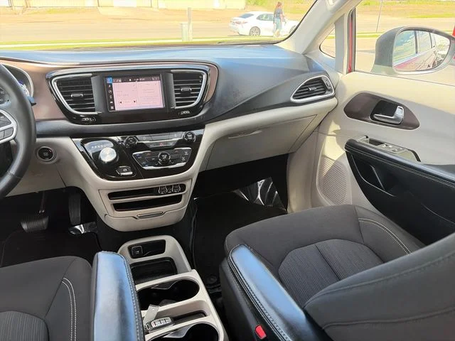 SEMINUEVOS CHRYSLER Voyager a Estados en autogozo