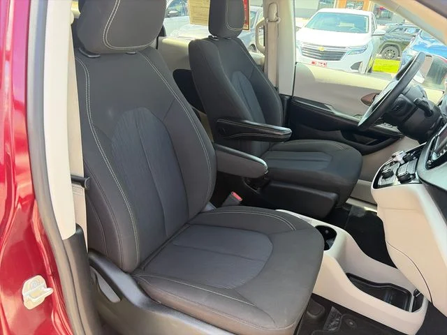 SEMINUEVOS CHRYSLER Voyager a Estados en autogozo