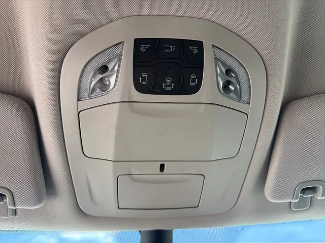 SEMINUEVOS CHRYSLER Voyager a Estados en autogozo