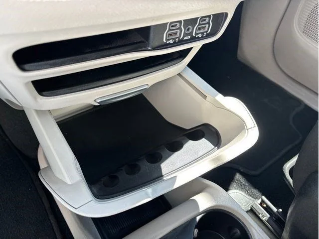 SEMINUEVOS CHRYSLER Voyager a Estados en autogozo