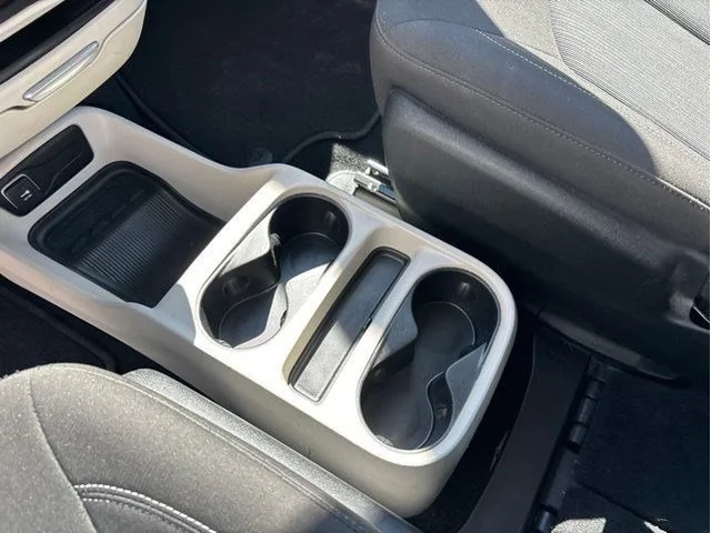 SEMINUEVOS CHRYSLER Voyager a Estados en autogozo