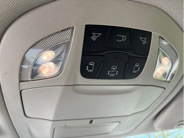 SEMINUEVOS CHRYSLER Voyager a Estados en autogozo