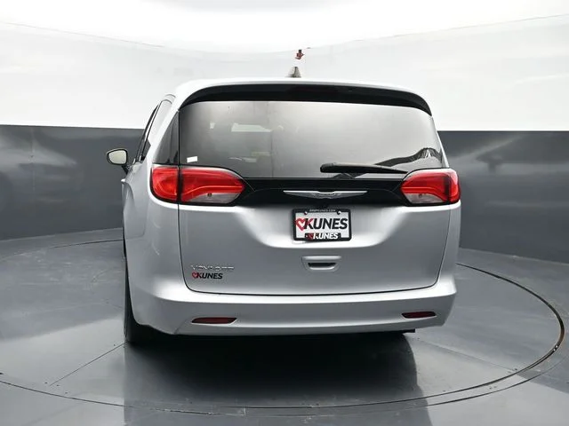 SEMINUEVOS CHRYSLER Voyager a Estados en autogozo