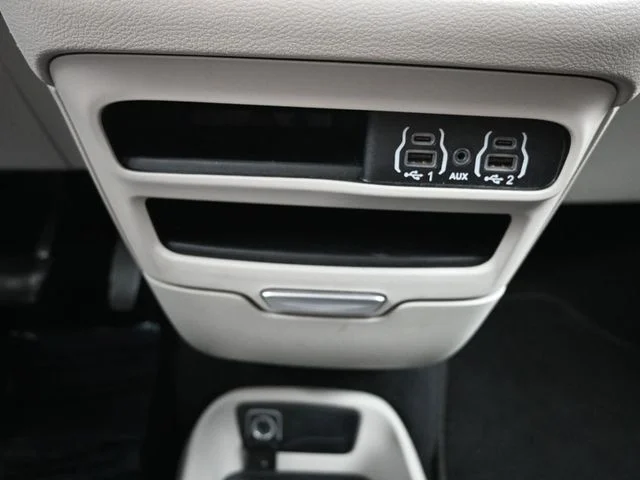SEMINUEVOS CHRYSLER Voyager a Estados en autogozo