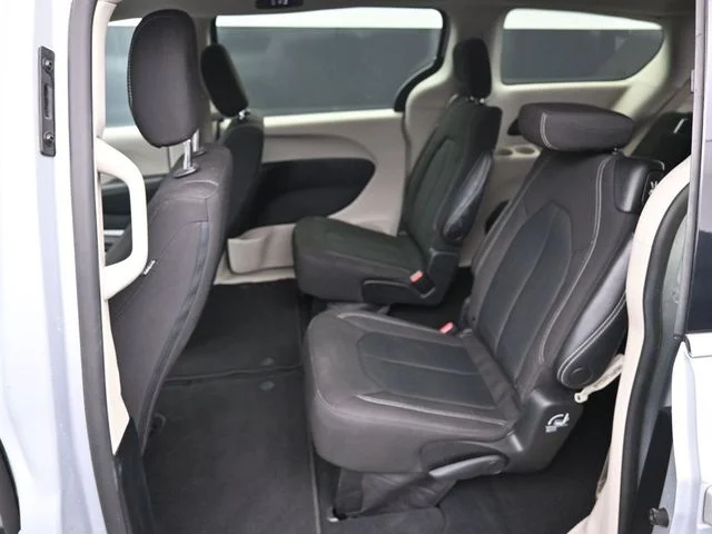 SEMINUEVOS CHRYSLER Voyager a Estados en autogozo
