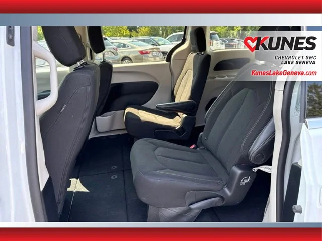 SEMINUEVOS CHRYSLER Voyager a Estados en autogozo