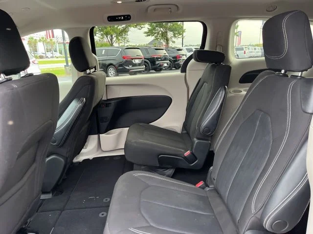 SEMINUEVOS CHRYSLER Voyager a Estados en autogozo