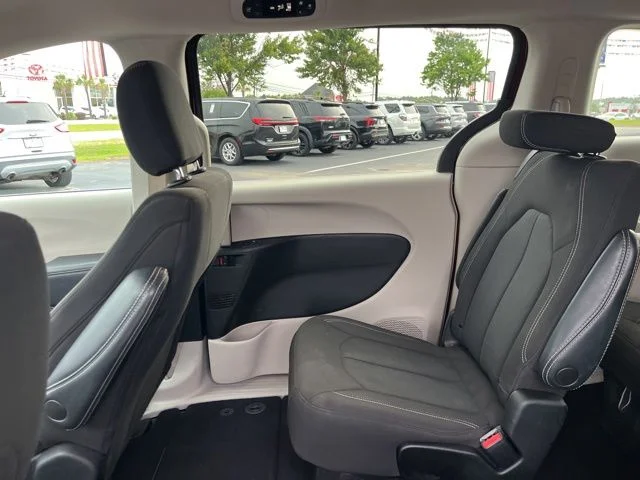 SEMINUEVOS CHRYSLER Voyager a Estados en autogozo