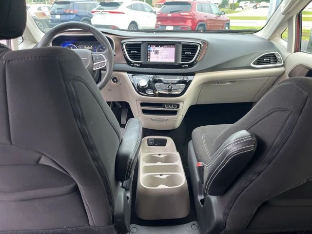 SEMINUEVOS CHRYSLER Voyager a Estados en autogozo