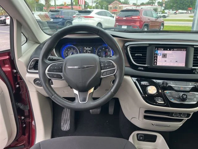 SEMINUEVOS CHRYSLER Voyager a Estados en autogozo