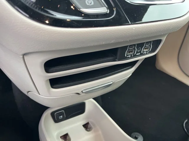 SEMINUEVOS CHRYSLER Voyager a Estados en autogozo