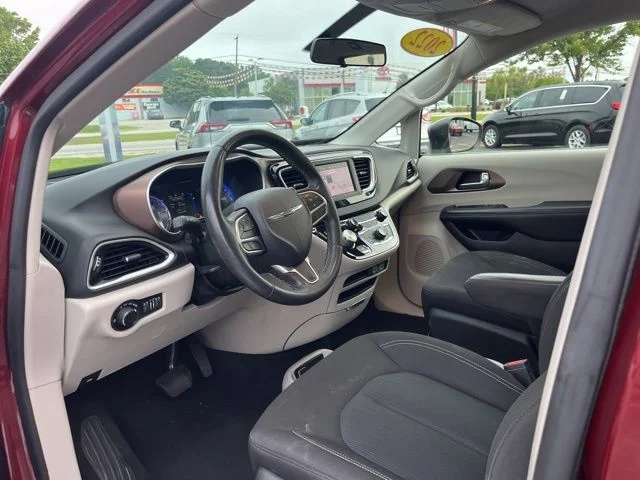 SEMINUEVOS CHRYSLER Voyager a Estados en autogozo