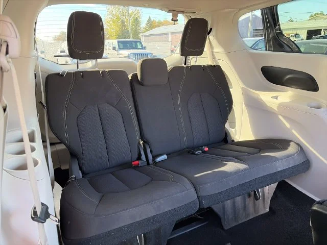 SEMINUEVOS CHRYSLER Voyager a Estados en autogozo