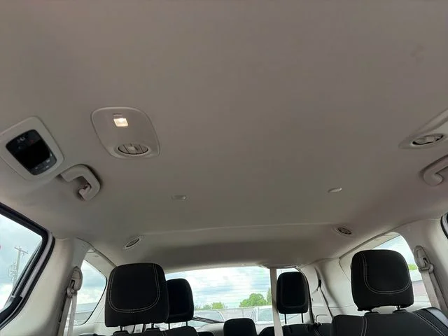 SEMINUEVOS CHRYSLER Voyager a Estados en autogozo