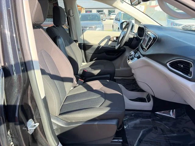 SEMINUEVOS CHRYSLER Voyager a Estados en autogozo