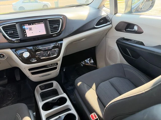 SEMINUEVOS CHRYSLER Voyager a Estados en autogozo