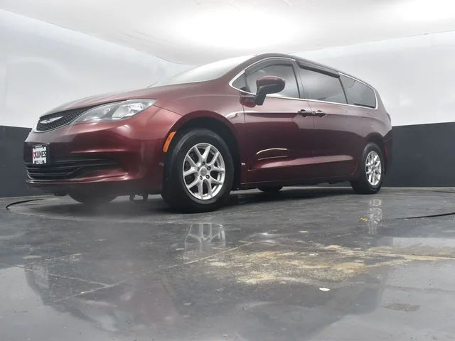 SEMINUEVOS CHRYSLER Pacifica a Estados en autogozo