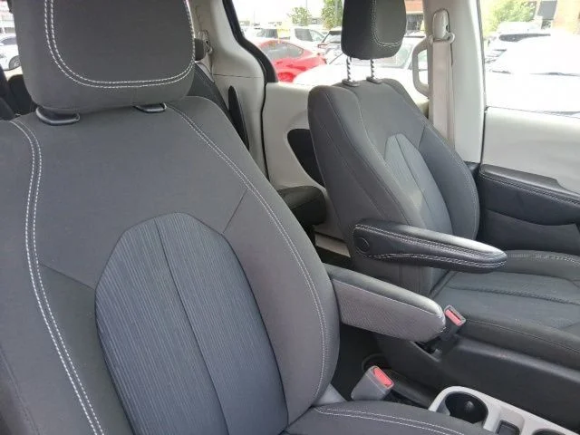 SEMINUEVOS CHRYSLER Voyager a Estados en autogozo