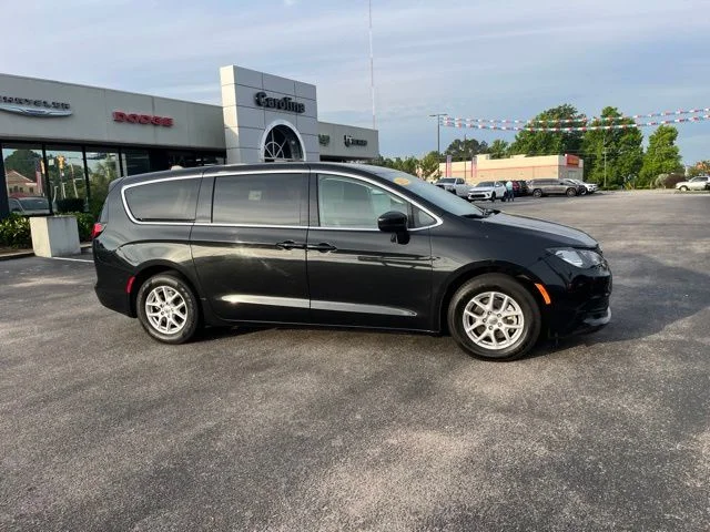 SEMINUEVOS CHRYSLER Voyager a Estados en autogozo