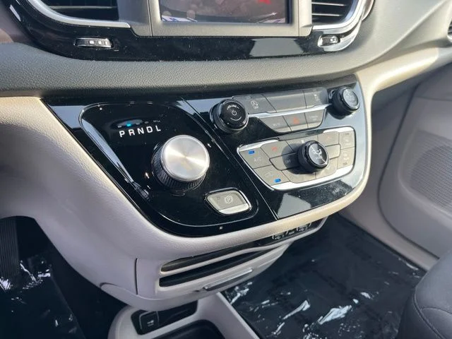 SEMINUEVOS CHRYSLER Voyager a Estados en autogozo