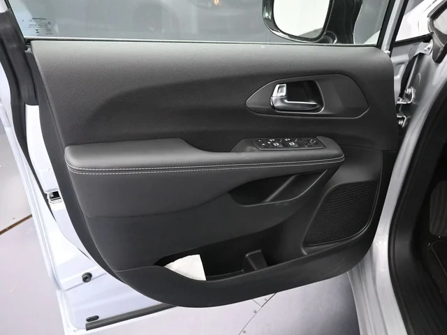 Nuevos CHRYSLER VOYAGER à Estados chez autogozo