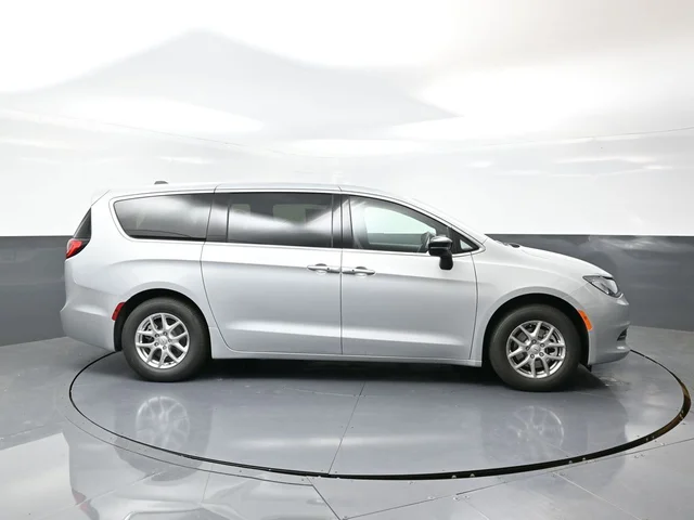 Nuevos CHRYSLER VOYAGER à Estados chez autogozo