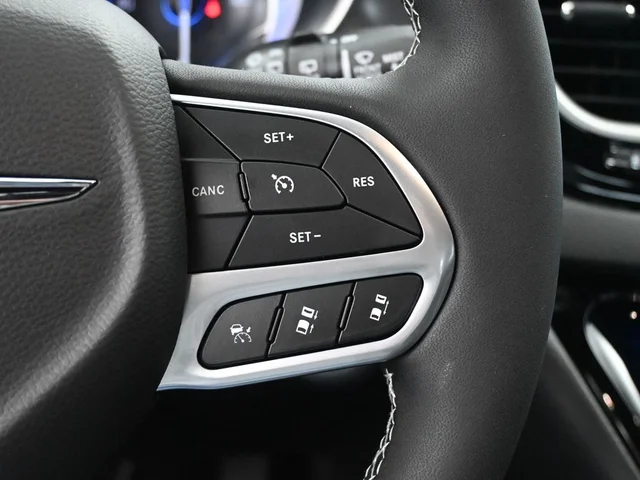 Nuevos CHRYSLER VOYAGER à Estados chez autogozo