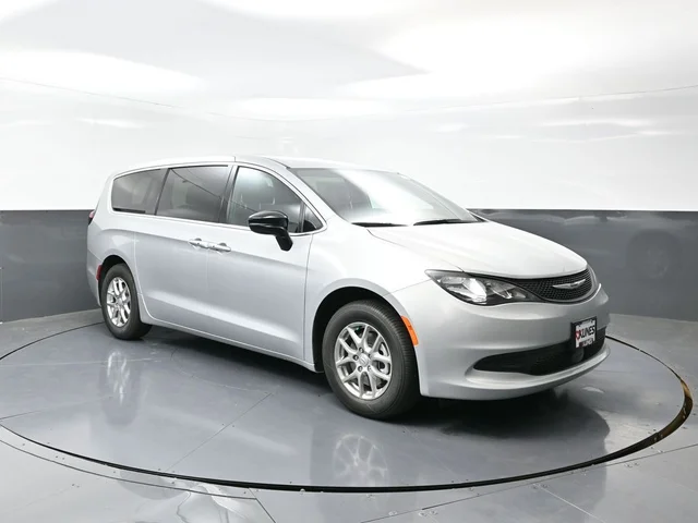 Nuevos CHRYSLER VOYAGER à Estados chez autogozo