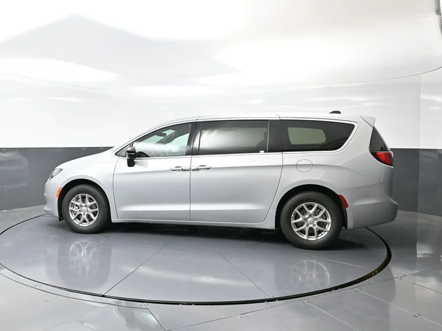Nuevos CHRYSLER VOYAGER à Estados chez autogozo