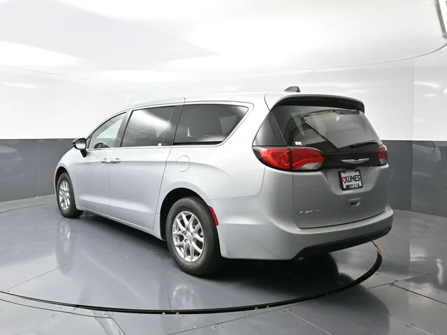 Nuevos CHRYSLER VOYAGER à Estados chez autogozo