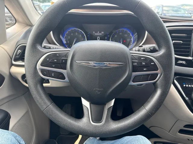 SEMINUEVOS CHRYSLER Pacifica a Estados en autogozo