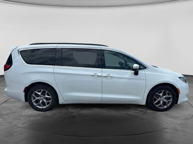 SEMINUEVOS CHRYSLER Pacifica a Estados en autogozo